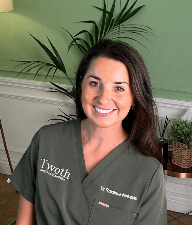 Team with new uniform (1)